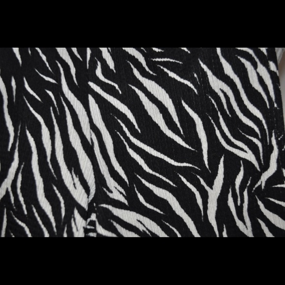 high waisted zebra print flare pants - Picture 2 of 2